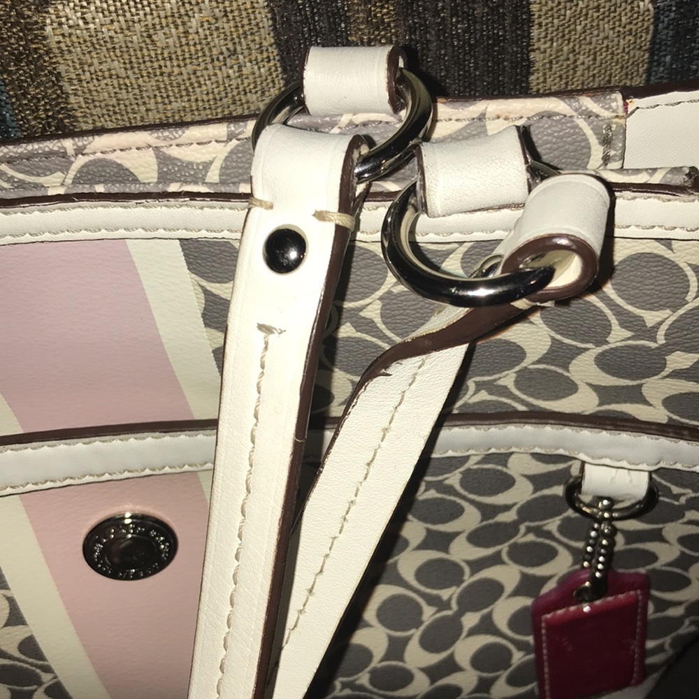 Coach Signature Mini Tote - Picture 4 of 10